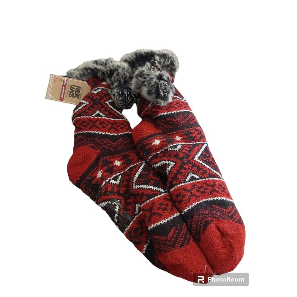Muk Luks Winter Cabin Slipper Socks Pom Pom Cozy Fleece Maroon Size L/XL 8-10